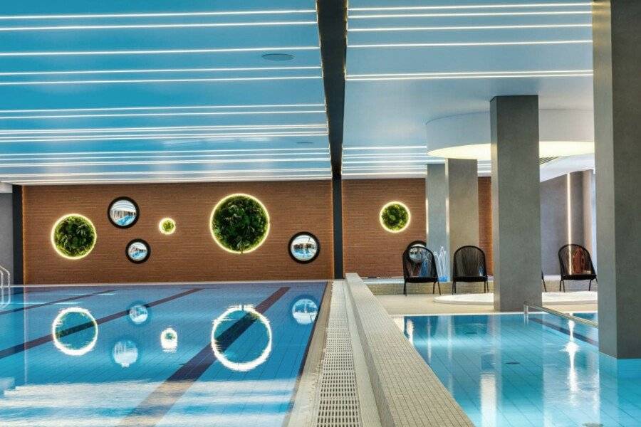 Mercure Krakow Fabryczna City indoor pool,spa