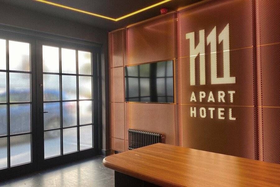 H11 Aparthotel lobby,front desk,