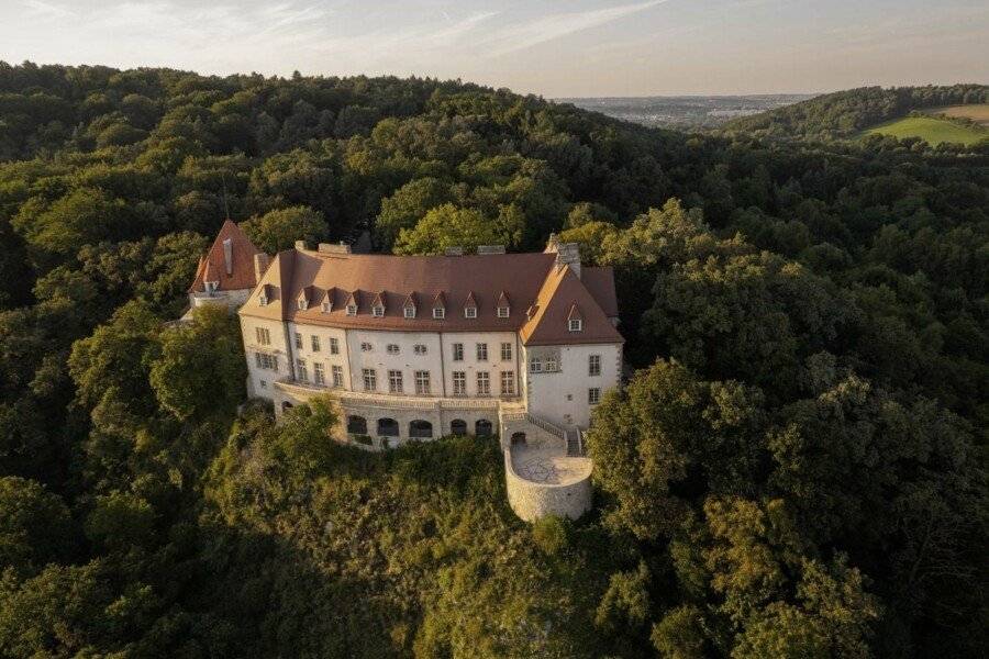 Zinar Castle 