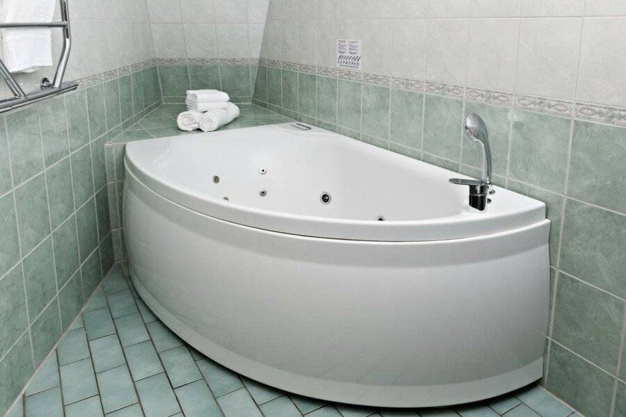 Hotel Vasa, BW Signature Collection bathtub,jacuzzi