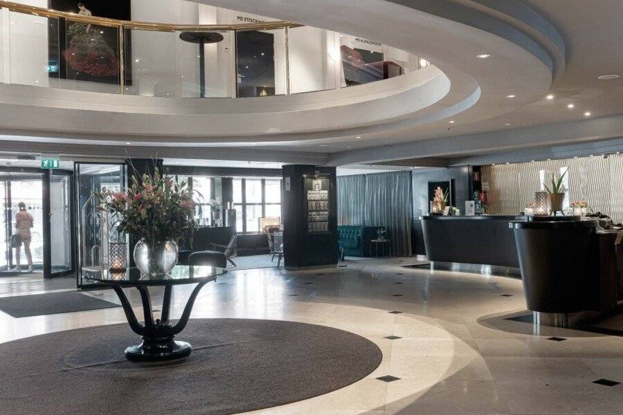 Elite Park Avenue Hotel lobby