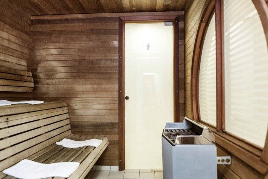 Elite Plaza Hotel sauna