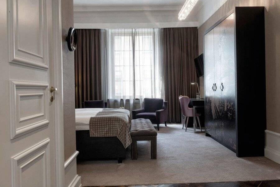 Elite Plaza Hotel hotel bedroom