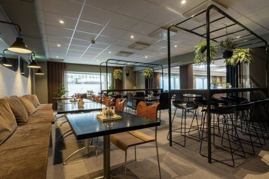 Spar Hotel Gårda restaurant,lounge