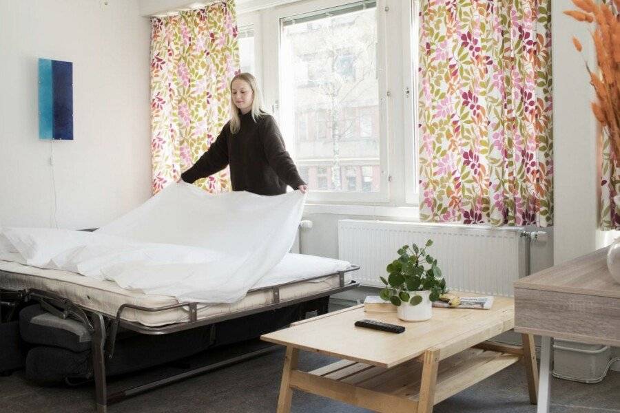 Slottsskogen Hotel , hotel bedroom