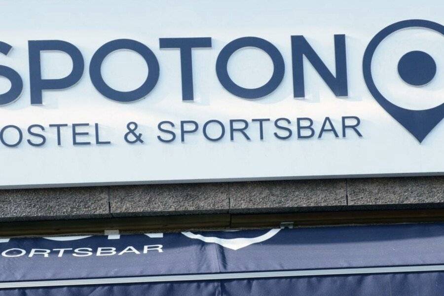 Spoton Hostel & Sportsbar 