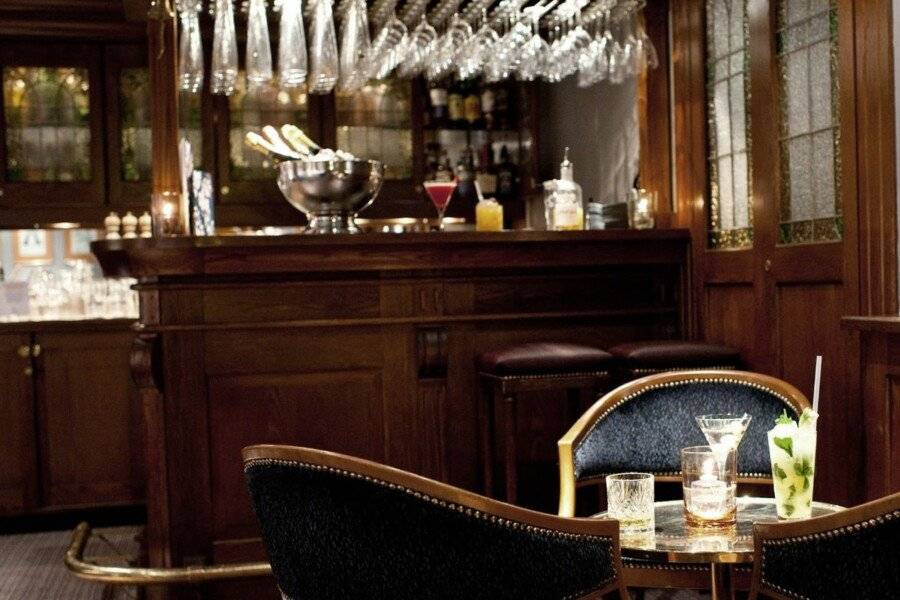 Hotel Diplomat bar