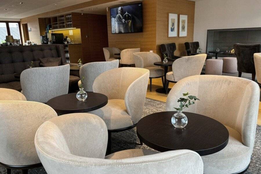 Hilton Slussen Hotel lobby