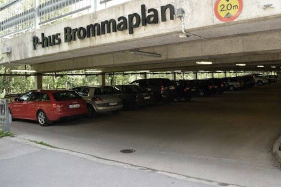 First Hotel Brommaplan parking