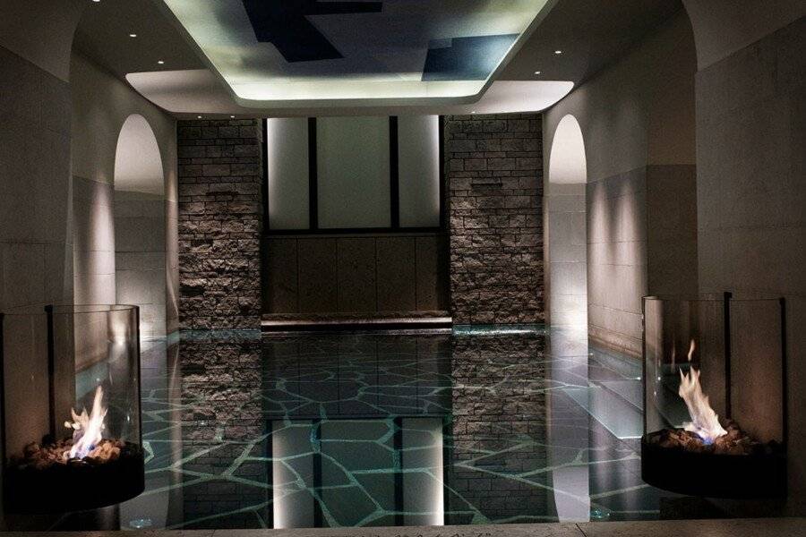 Lydmar Hotel spa,indoor pool