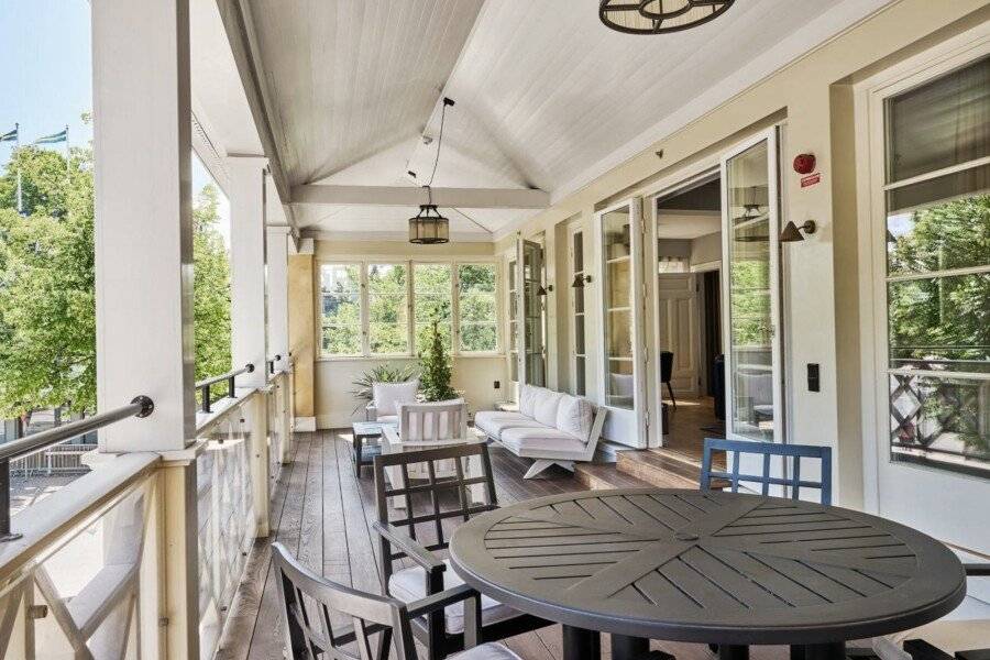 Backstage Hotel balcony,garden