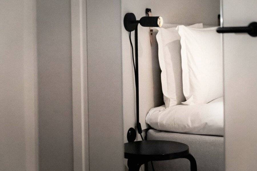 Blique by Nobis hotel bedroom