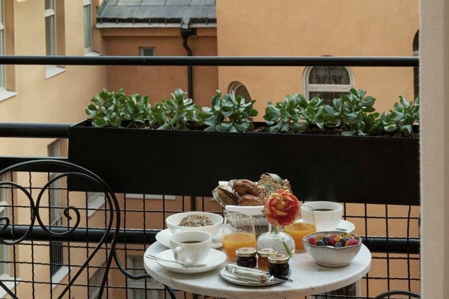 Villa Dagmar balcony,breakfast