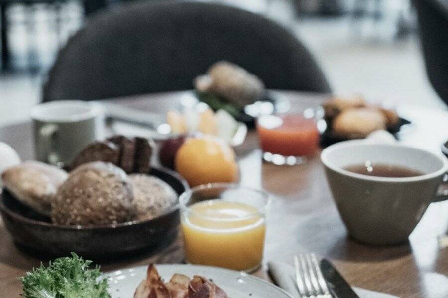 Clarion Collection Hotel Tapetfabriken breakfast,