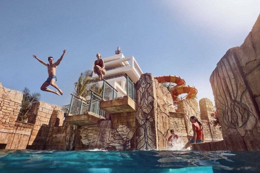 Atlantis, The Palm outdoor pool,water park