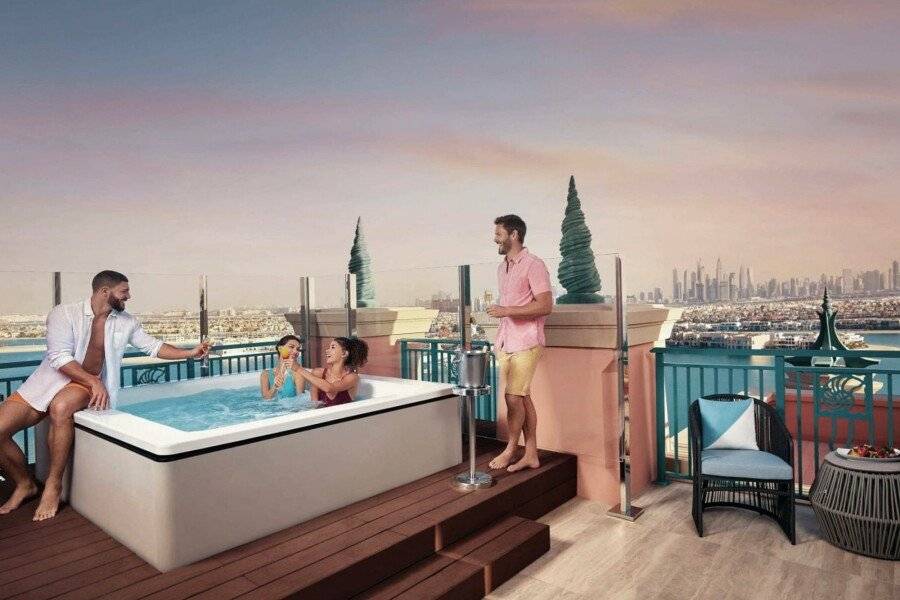 Atlantis, The Palm rooftop pool,jacuzzi,ocean view