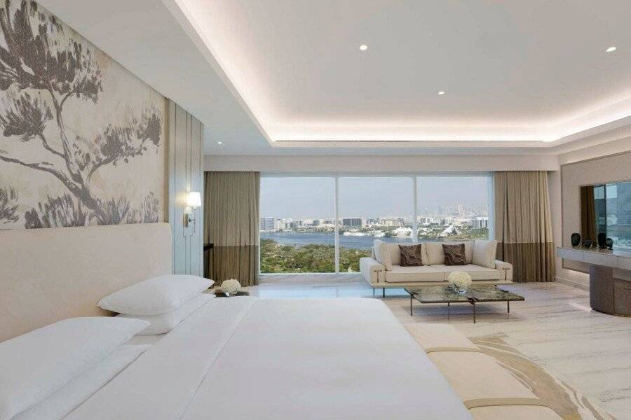 Grand Hyatt hotel bedroom,ocean view