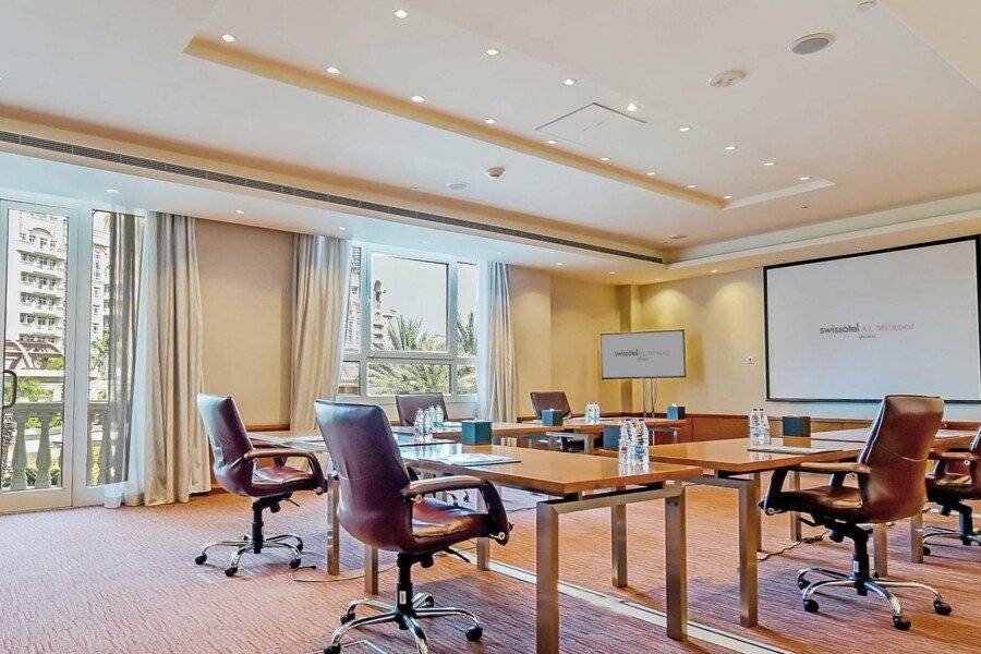 Swissôtel Al Murooj conference room,meeting room