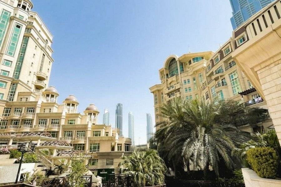 Swissôtel Al Murooj 