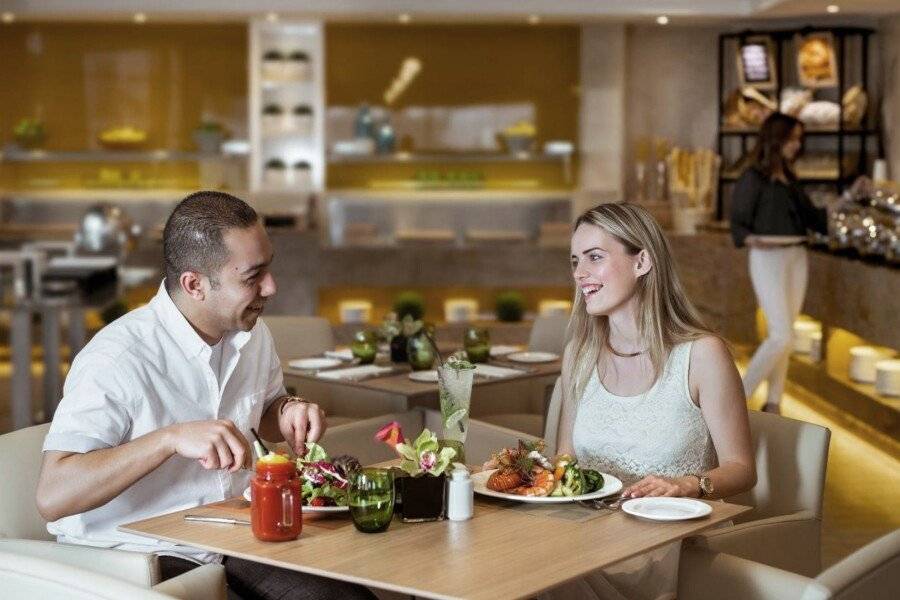 Jumeira Rotana – restaurant