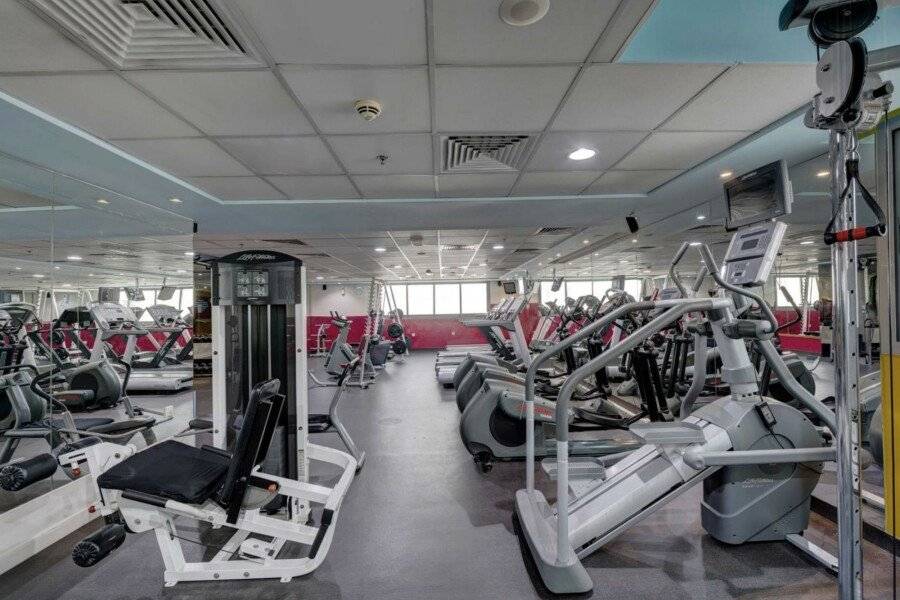 Howard Johnson Plaza by Wyndham Deira fitness centre