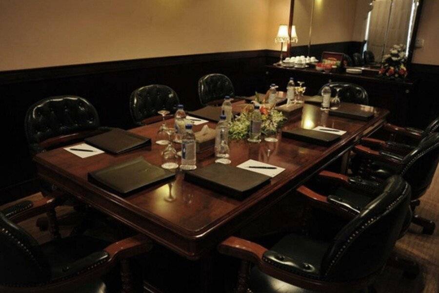 Arabian Courtyard Hotel & Spa conference room,meeting room