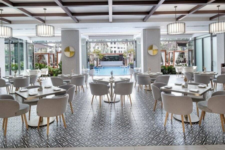 Hotel Boulevard, Autograph Collection restaurant,bar,pool