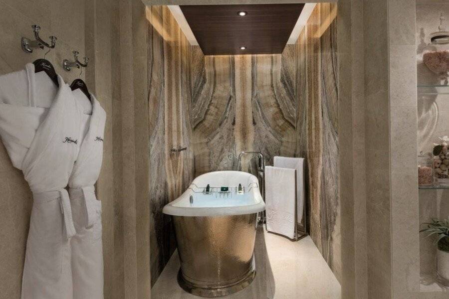 Kempinski Hotel Mall of the Emirates, bathtub,spa,