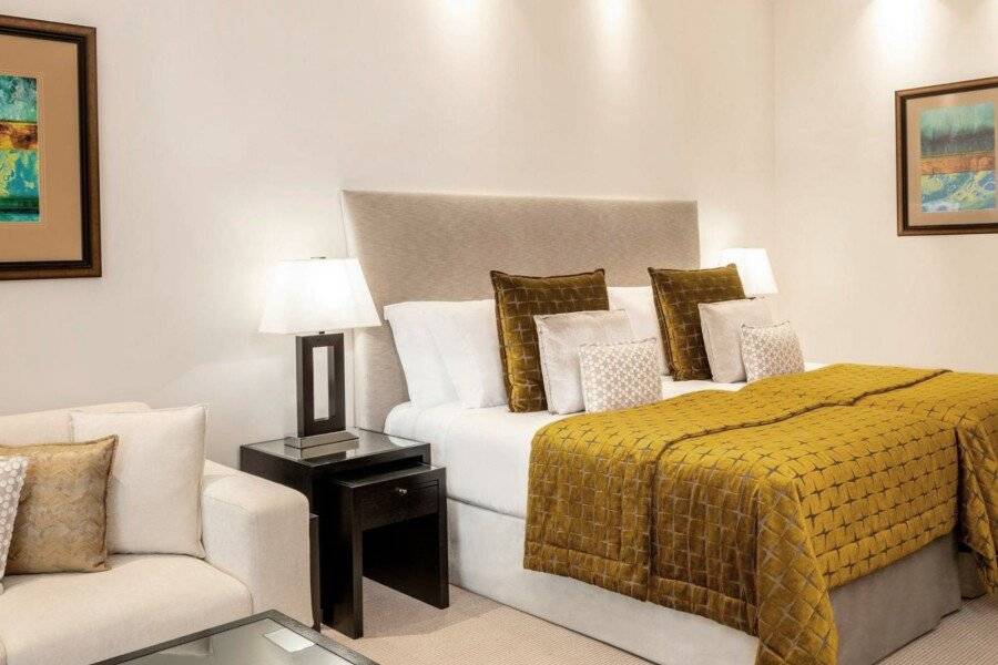 Grosvenor House, a Luxury Collection Hotel, hotel bedroom