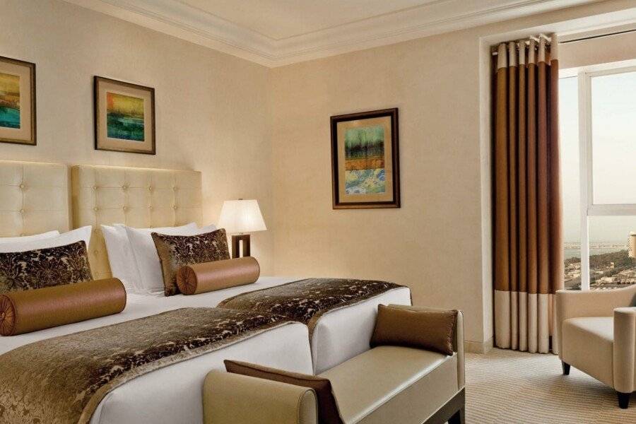 Grosvenor House, a Luxury Collection Hotel, hotel bedroom