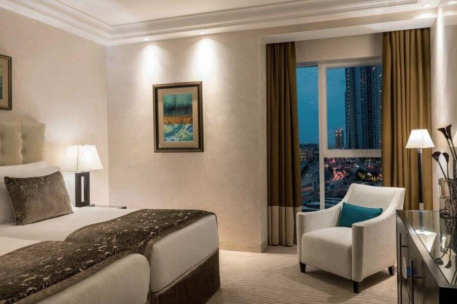 Grosvenor House, a Luxury Collection Hotel, hotel bedroom