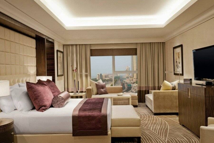 Grosvenor House, a Luxury Collection Hotel, hotel bedroom