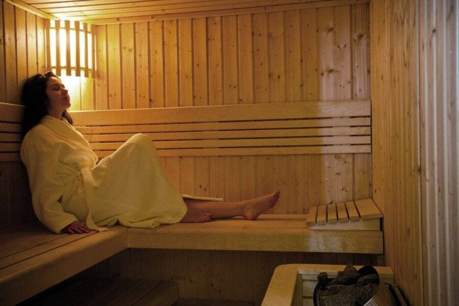 Mövenpick Hotel Jumeirah Beach spa, sauna