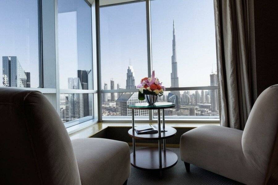 Shangri-La hotel bedroom,ocean view