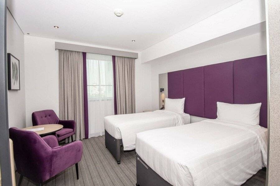 Premier Inn International Airport hotel bedroom