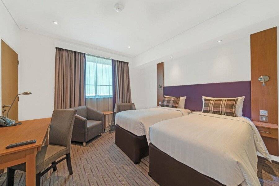 Premier Inn Silicon Oasis hotel bedroom