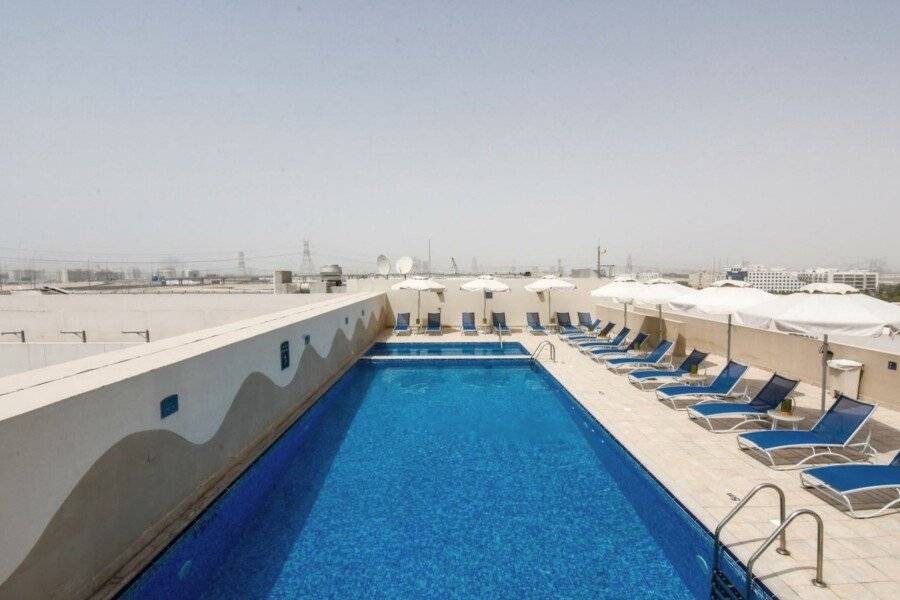 Premier Inn Investments Park rooftop pool,outdoor pool