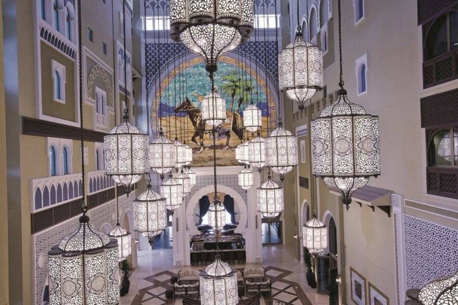 Oaks Ibn Battuta Gate lobby,hotel facade