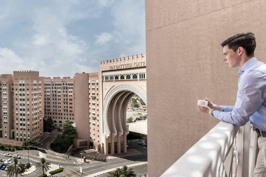 Oaks Ibn Battuta Gate , balcony