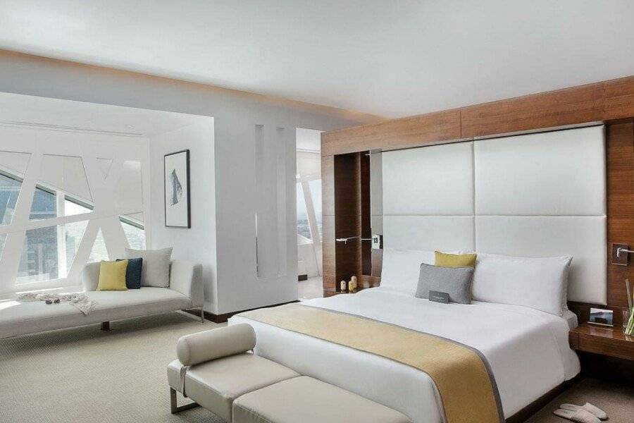 voco, an IHG Hotel hotel bedroom