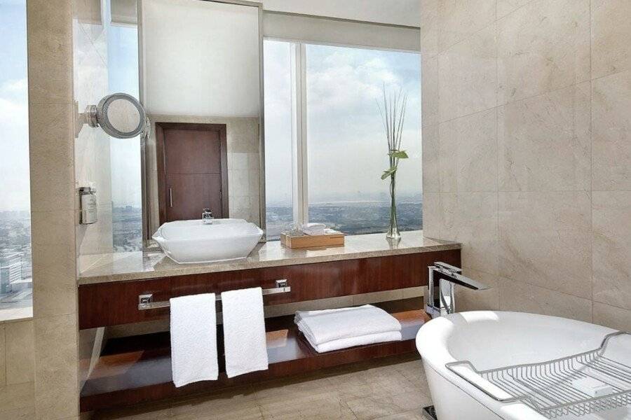 voco, an IHG Hotel bathtub