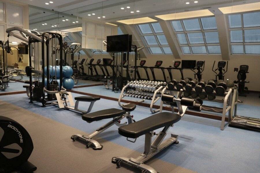 Golden Tulip Media Hotel fitness centre