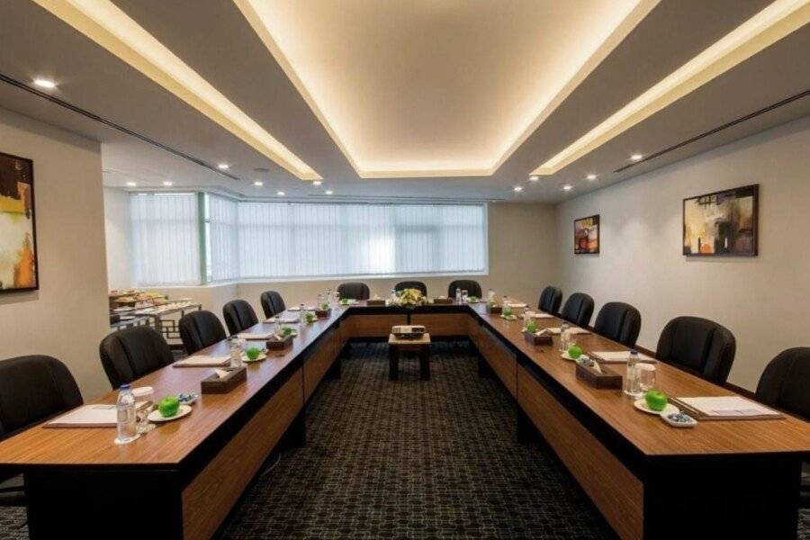 Golden Tulip Media Hotel conference room,meeting room