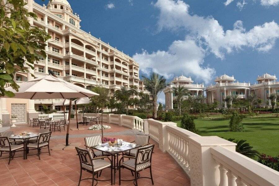 Kempinski Hotel & Residences Palm Jumeirah facade,garden