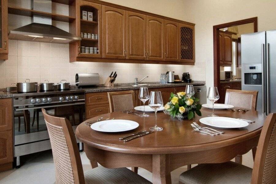 Kempinski Hotel & Residences Palm Jumeirah kitchen