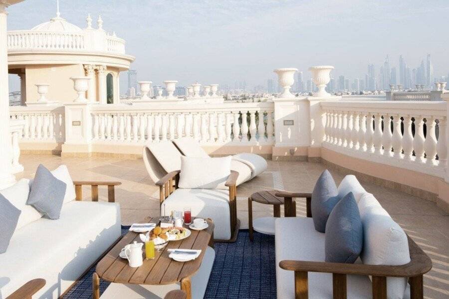 Kempinski Hotel & Residences Palm Jumeirah rooftop pool,bar,ocean view