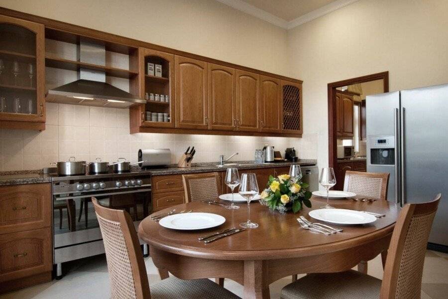 Kempinski Hotel & Residences Palm Jumeirah kitchen