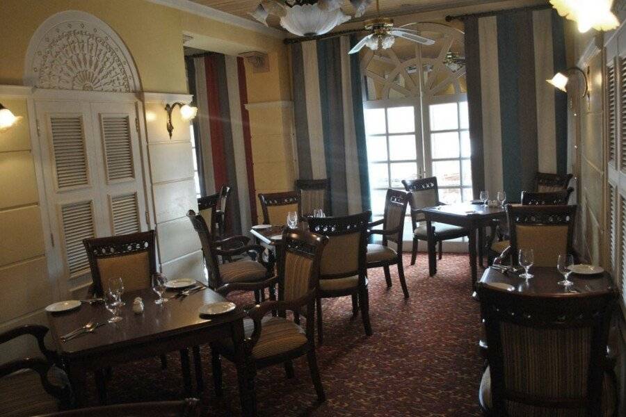 Chelsea Plaza Hotel restaurant