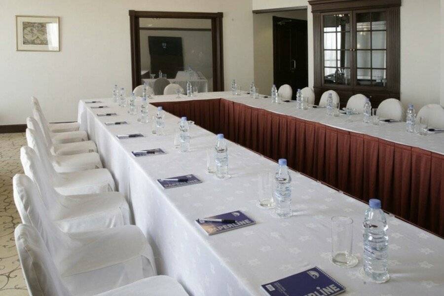 Chelsea Plaza Hotel conference room,meeting room,