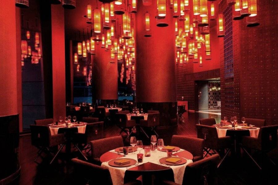 JW Marriott Marquis Hotel restaurant